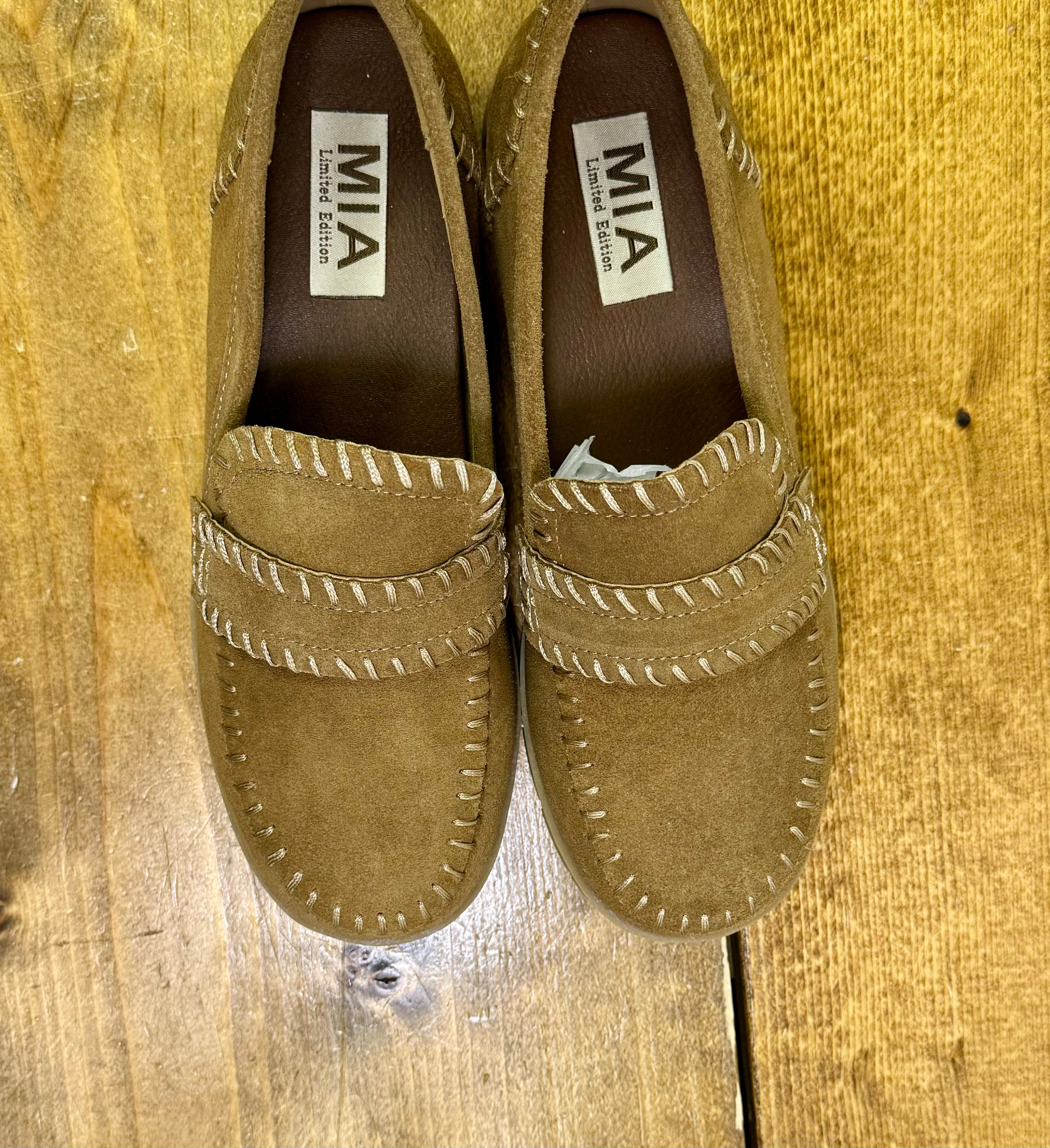 Mia Natalie Loafer