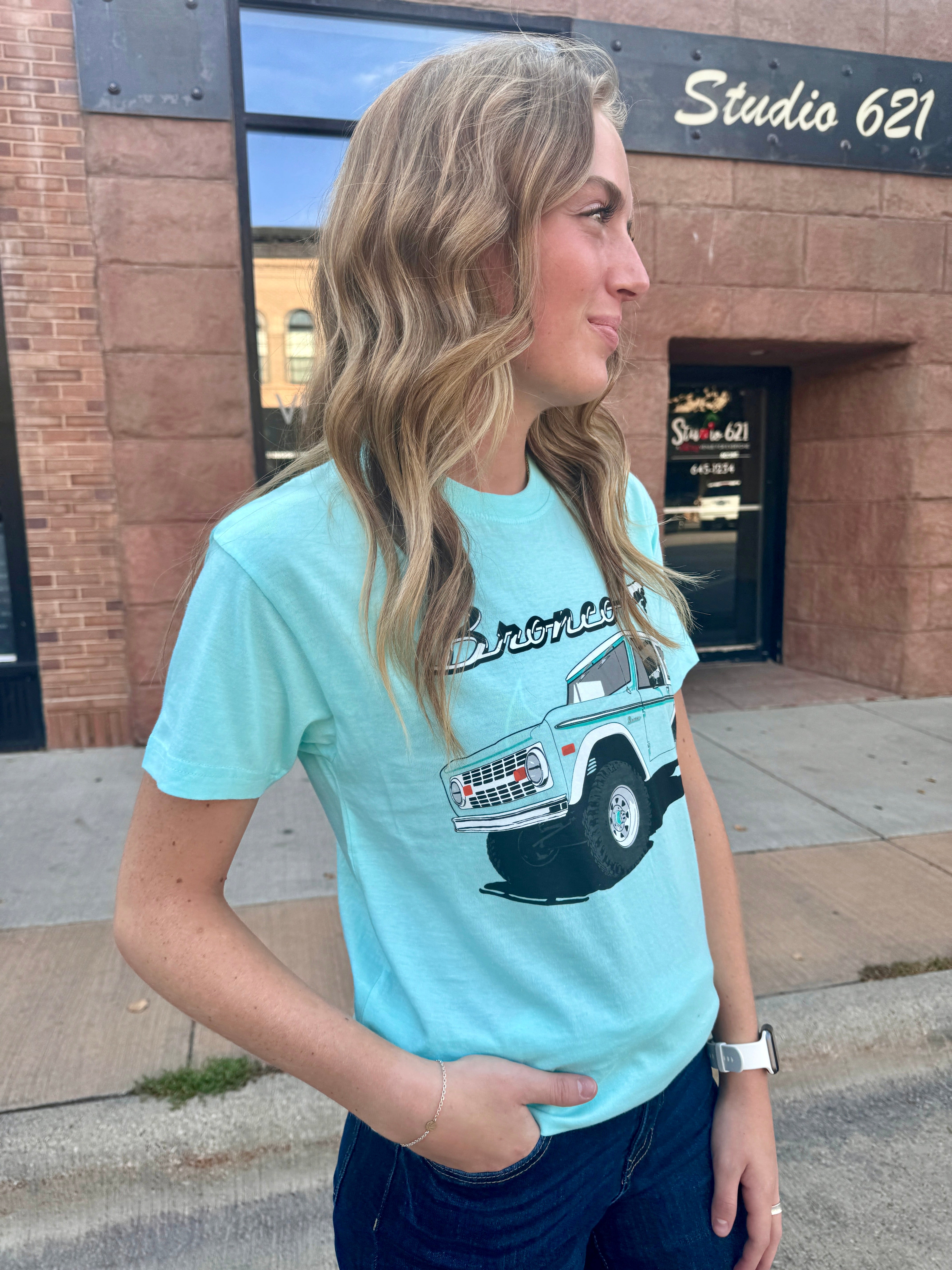 AMERICAN NEEDLE Retro Bronco Tee